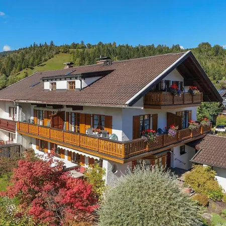 Haus Bayerland *